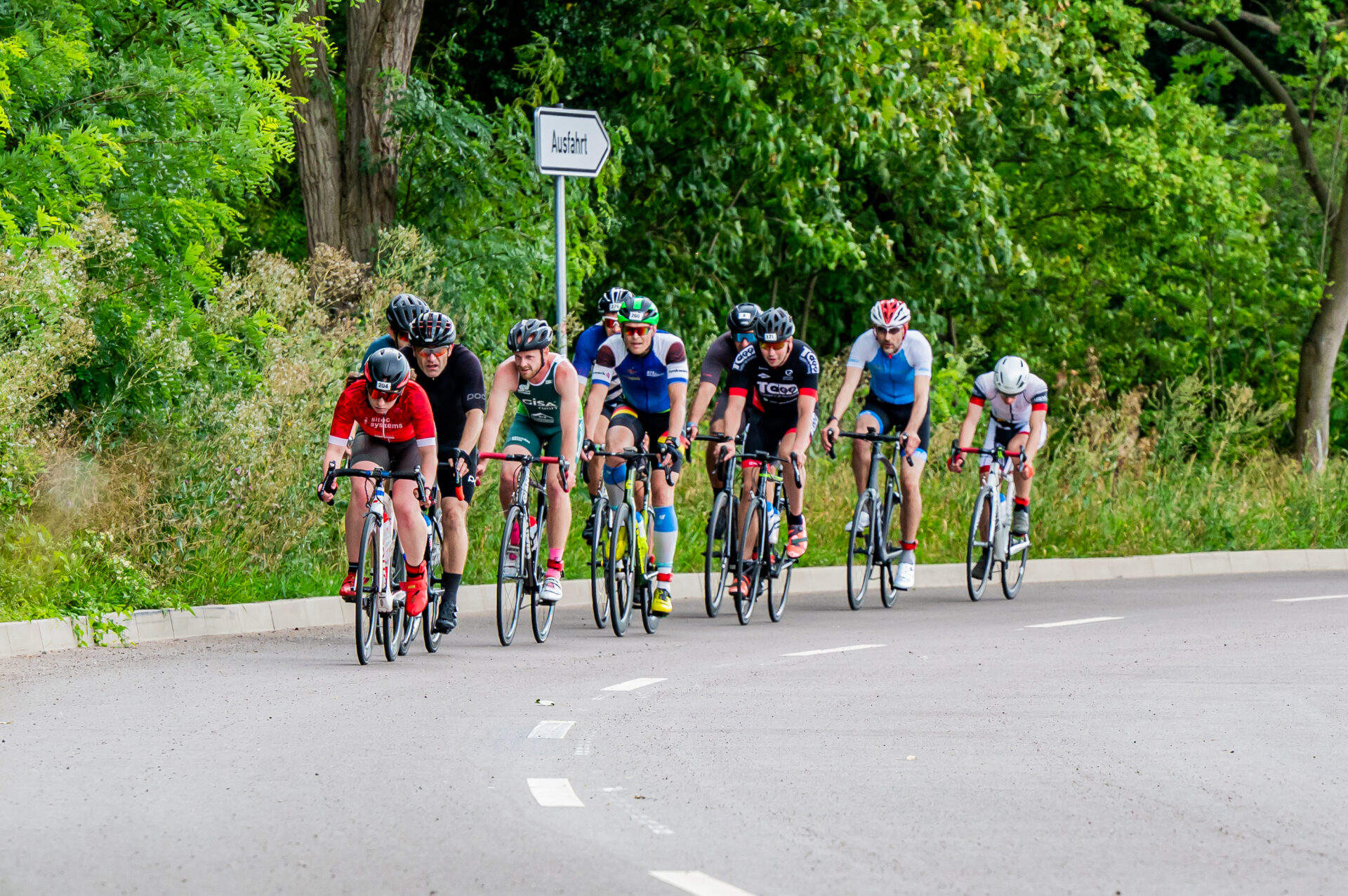 Willkommen zum 34. Stadtwerke Halle Triathlon 2025